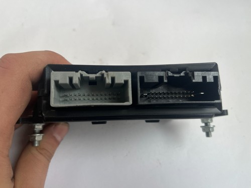Ford Mustang 2015 Light Control Module ECU FR3T-14D644-AF - Picture 8 of 9
