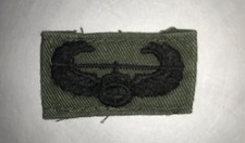 US ARMY AIR ASSAULT BADGE VINTAGE PATCH OLIVE GREEN CAMO BDU SHIRT