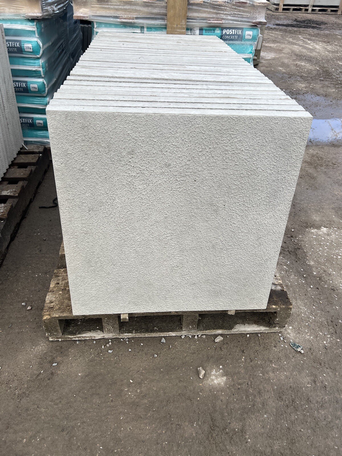 600 X 600 CONCRETE FLAGS / PAVING / SLABS NEW eBay