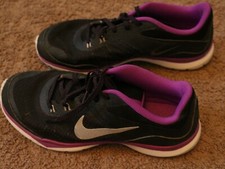 NIKE FLEX TR 5 Girls Shoes Sneakers Sz 7