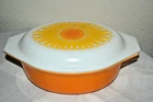 Vintage PYREX #3 SUNFLOWER 1 1/2 QT orange CASSEROLE w LID  EX COND  USA