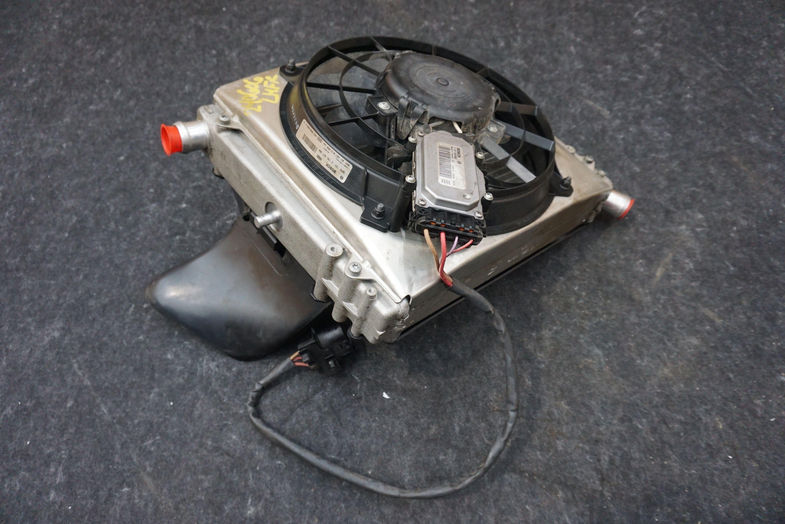 Front Left Side Electric Radiator Fan A/C Condenser 420121252A Audi R8 Type 42
