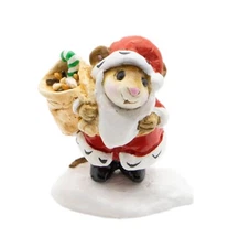 Wee Forest Folk M-043 Santa Mouse (RETIRED)