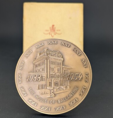 Ballantine Scotch Whisky 1933-1954 Medal 21 Brands 21st Anniversary Box Vintage