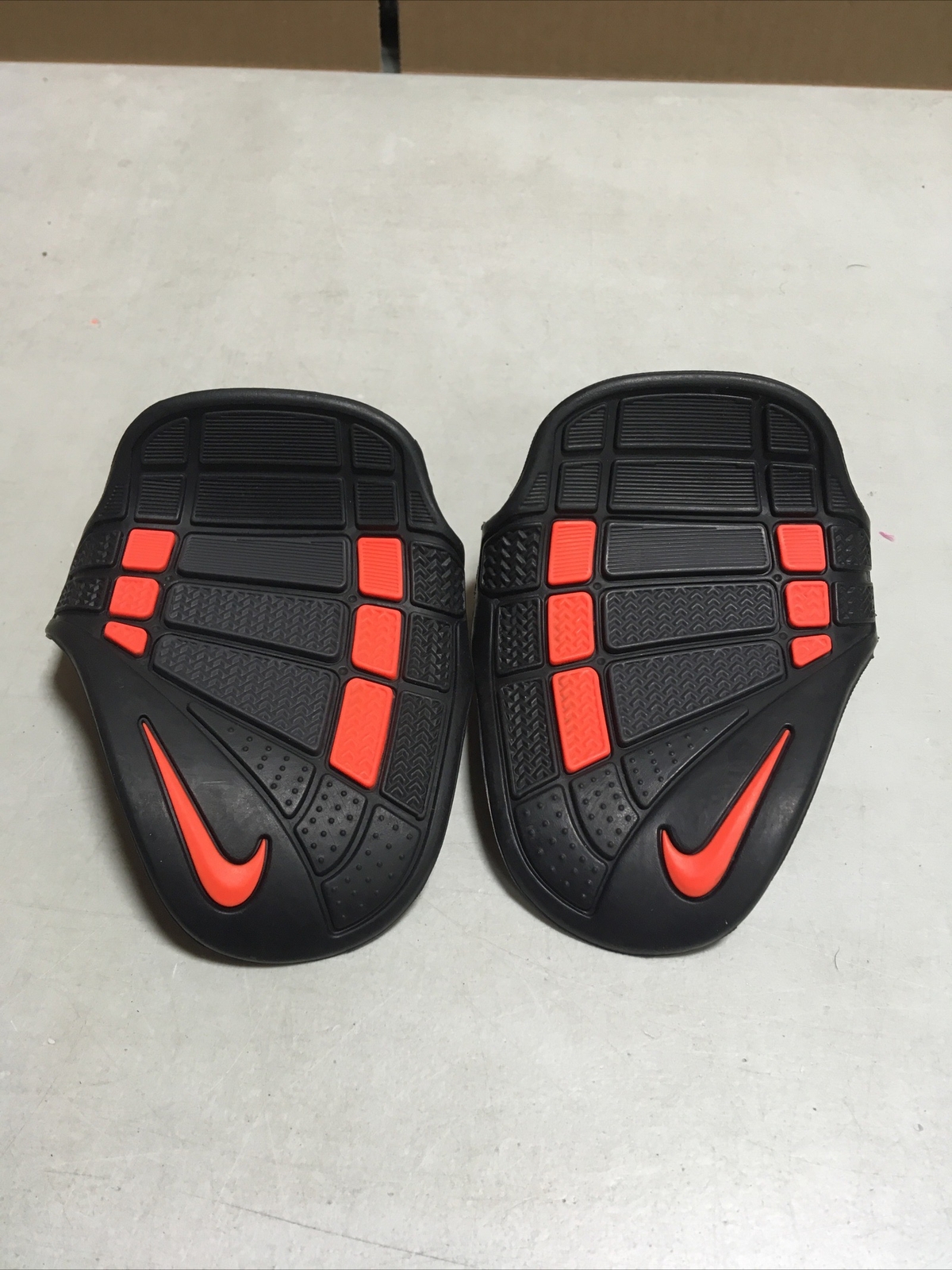 Nike Weight Lifting Grips Black Size M eBay