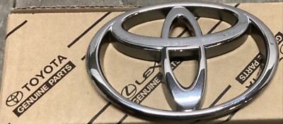 91-95 TOYOTA PICKUP FRONT RADIATOR GRILLE EMBLEM LOGO - NEW - Genuine ...