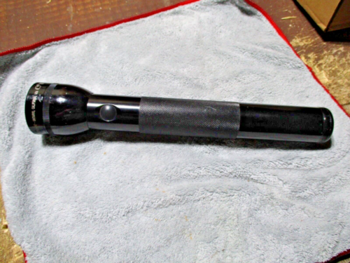 MagLite 12" inch Black Aluminum Flashlight Made in USA Tested Vintage 3 D Cell