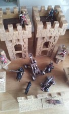 Schleich Burg   Bin auch ein super Geschenk komme so wie auf den Fotos