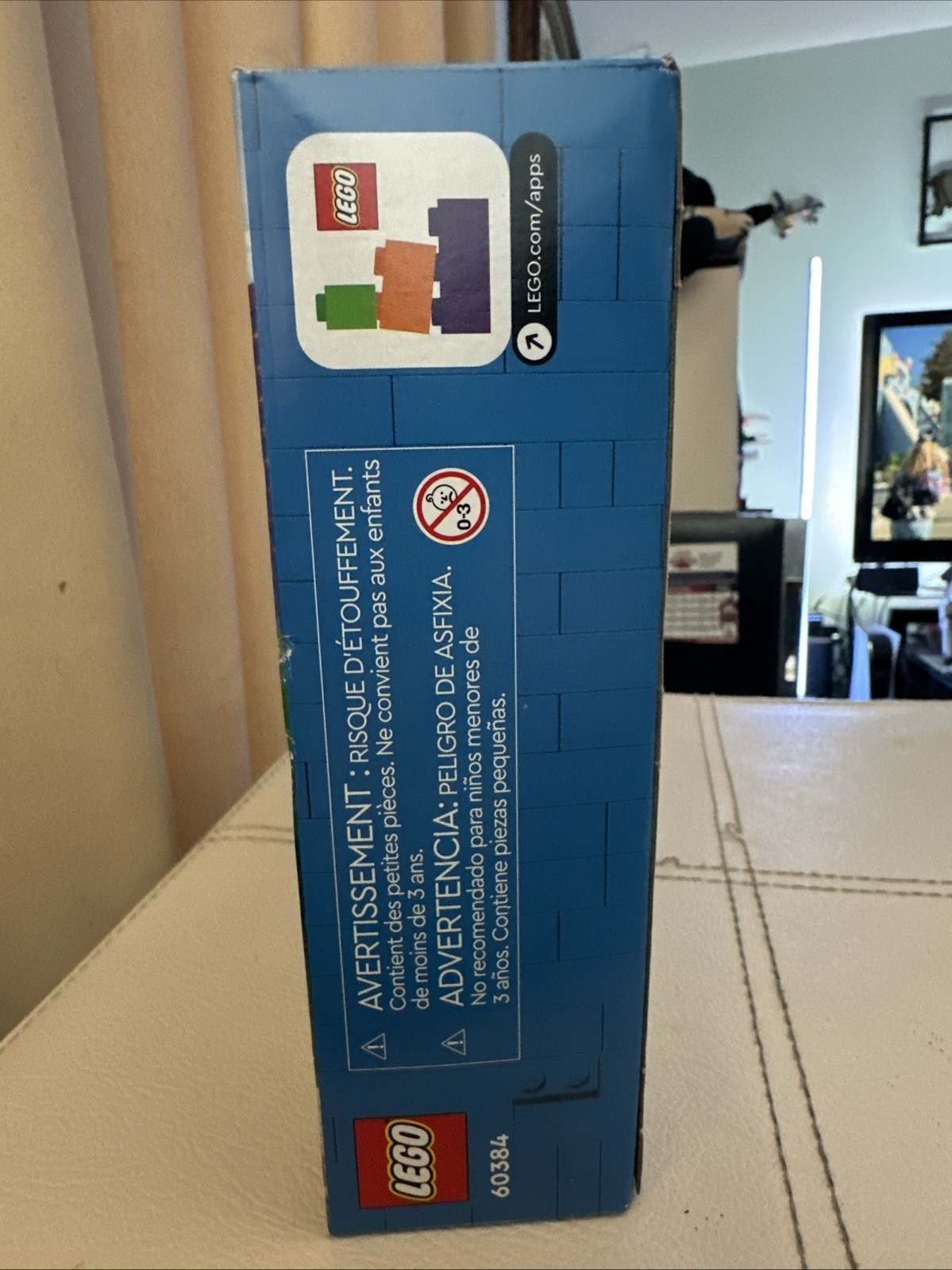 LEGO CITY: Penguin Slushy Van (60384) - Brand New & Sealed Building Toy Retired thumbnail 3