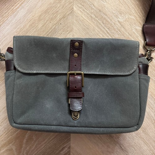Borsa per fotocamera ONA Bowery II tela grigio fumo - Foto 3 di 10