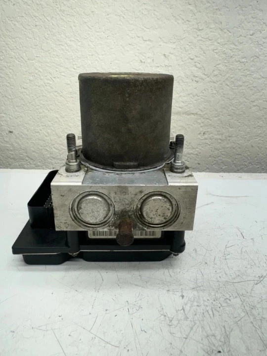 07-08 Chrysler Pacifica ABS Anti-Lock Brake Pump Assembly OEM Foto 2 de 4