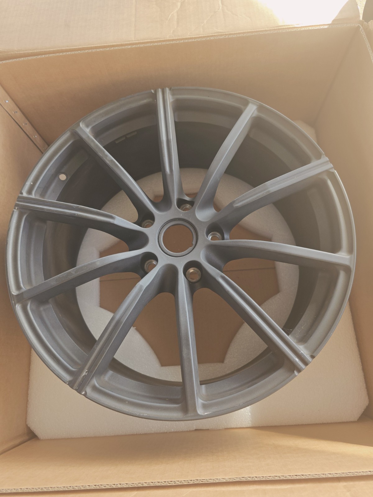 2018-2021 Aston Martin Vantage 20" 20x9 Front Rim 10 Spoke Wheel ET48 Oem -23-C