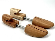 Johnson and Murphy Cedar Expanding Shoe Trees XL