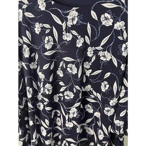 Tahari Women's Navy Floral Print Bat Wing Blouse Size XL - Picture 2 of 7