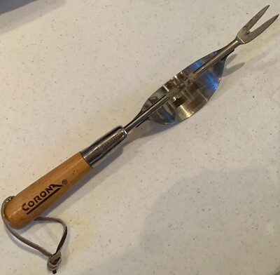 Original Superior Corona Professional Grade Wood Handle Weeder Fulcrum design