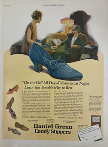 1925 Daniel Green Felt Shoe Co Dolgeville NY Comfy Slippers Vintage Print Ad