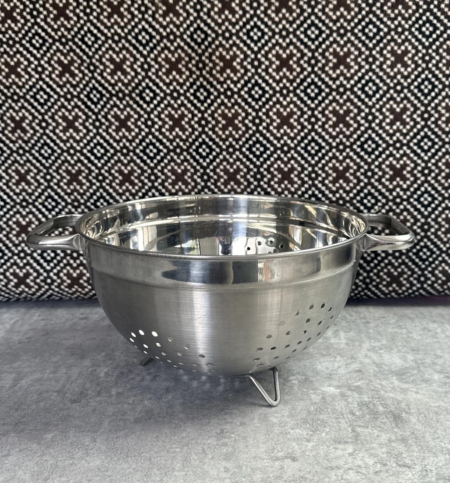 VINTAGE STAINLESS STEEL FOOTED COLANDER DRAINER COOKING