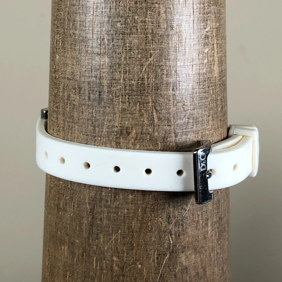 D & G Dolce & Gabbana Women White Dial Silicon 34mm Quartz Analog Watch 6 3/4" - image 4 of 4