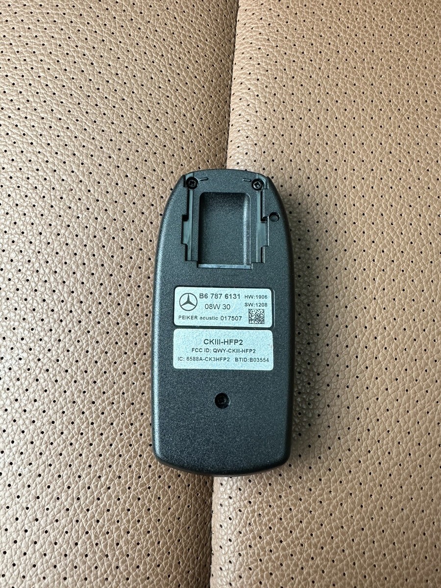 Mercedes Benz OEM Bluetooth Phone Cradle Adapter Model B67876131  
