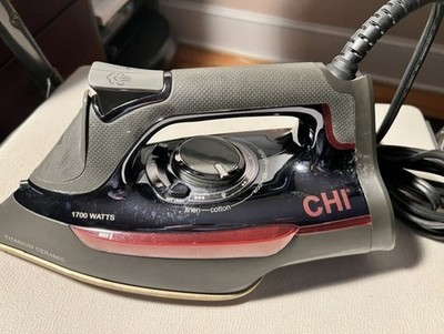 CHI PROFESSIONAL CLOTHING IRON 13104 Preowned