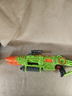 Nerf Zombie Strike Brainsaw Blaster Dart Toy Gun Tested & Working