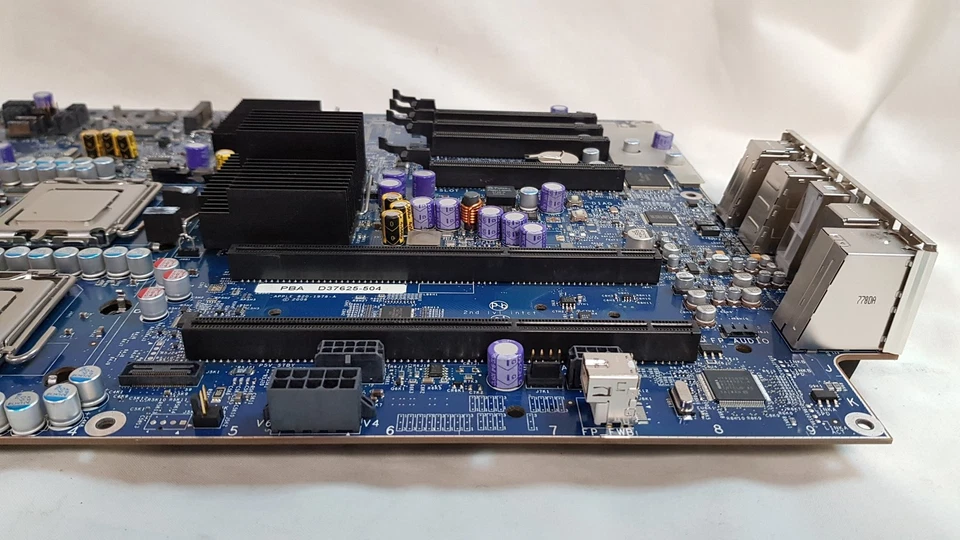 Apple 630-7608 Logicboard Mac Pro A1186 Motherboard with 2x Xeon 5150 - Image 4 of 4