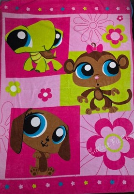 Vintage 2008 Hasbro 60X50 Littlest Pet Shop Fleece  Blanket Turtle Monkey Dog