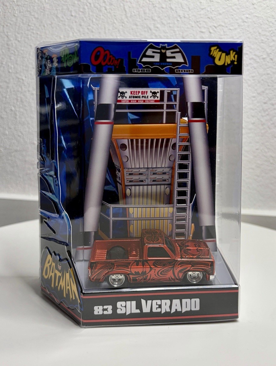 Custom Hot Wheels 83 Chevy Silverado Batman Diorama 1:64 Display