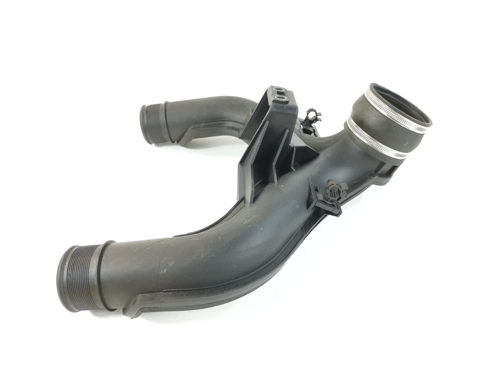 Maserati Ghibli 3.0 2015  Engine Air Intake Inlet Duct Tube 670001350 OEM