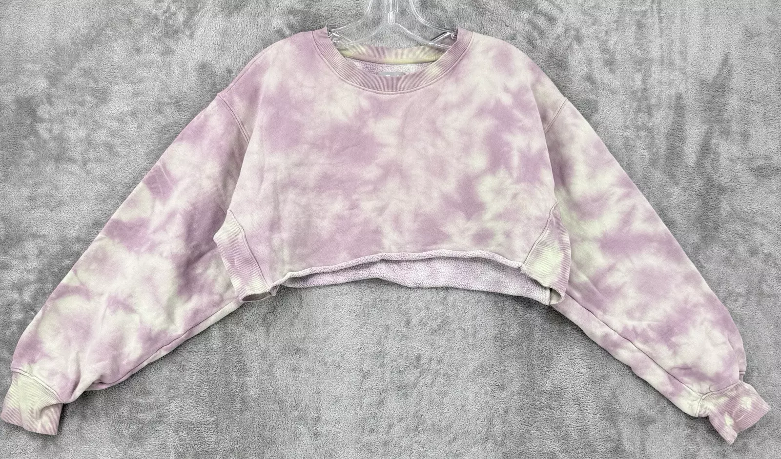 aritzia tie dye cozy fleece pullover cropped sweatshirt