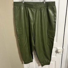 Eloquii Green Vegan Leather Cargo Jogger Pants Pull On Size 24 Q