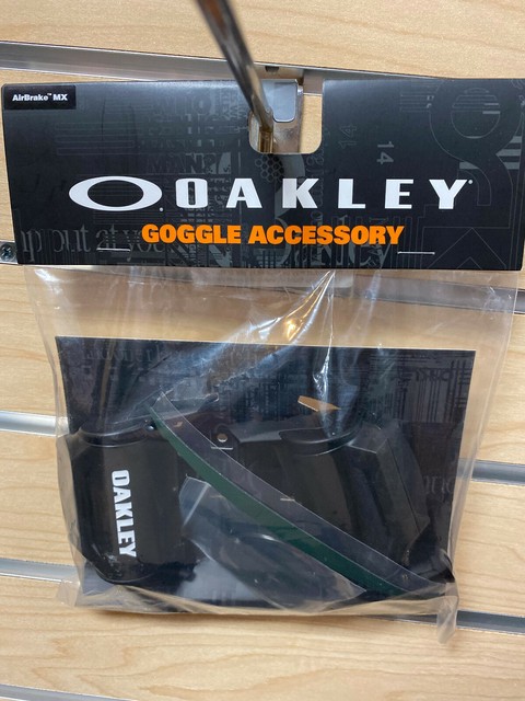 oakley airbrake roll off