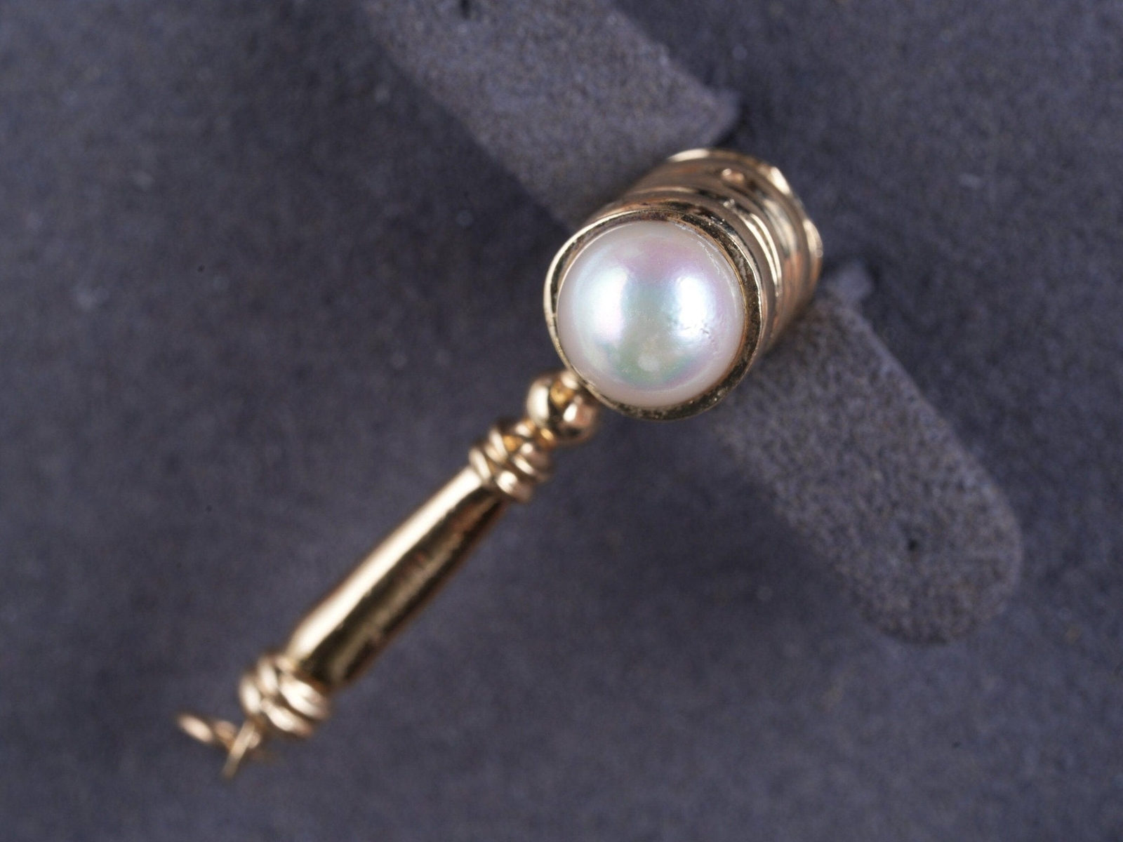 14k Gold/Pearl Gavel Pendant Gem