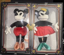 WALT DISNEY Mickey and Minnie Mouse Collectible Plush Doll Set Limited Release