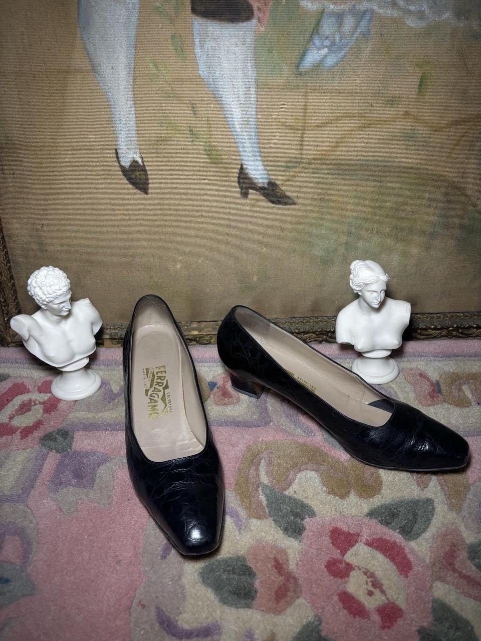 Vtg 1980s Salvatore Ferragamo Black Crocodile-Embossed Leather Heels, Size 9.5