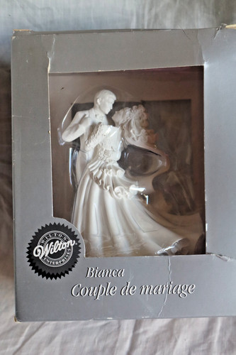 "Wilton Bianca Wedding Couple" 5 1/2" High X 4" Wide Wedding Cake Topper