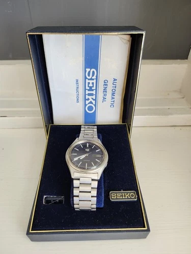 VTG Seiko 5  7009-3020 Automatic Stainless Steel Blue Dial Watch -Working-