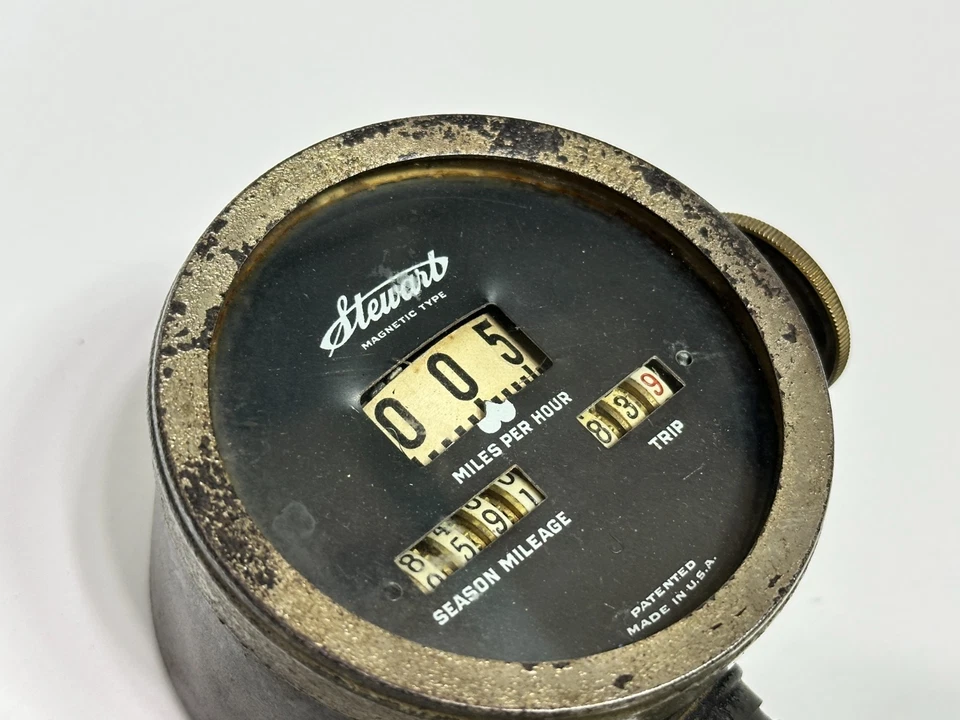 Velocímetro tipo magnético Stewart Warner, viaje funcional, años 1910 1920 modelo T Foto 3 de 4