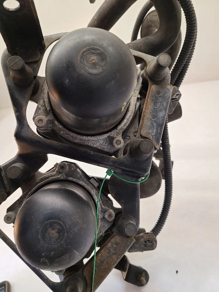 2007 - 2013 TOYOTA TUNDRA Air Injection Pump 8 Cylinder 4.6L - Image 4 of 4