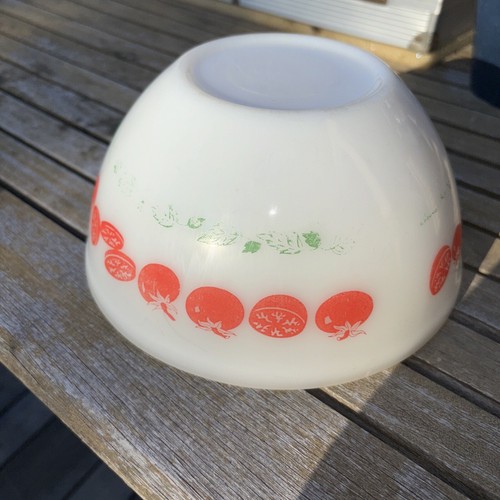 Sweet Vintage Australian Agee Pyrex Small Mixing Bowl Circa 1967 *Harvest Tomato - Picture 6 of 6