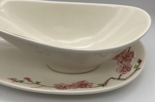 Vintage Metlox Poppytrail Peach Blossom 9 7/8" Gravy Boat w/attached Underplate - Picture 5 of 6