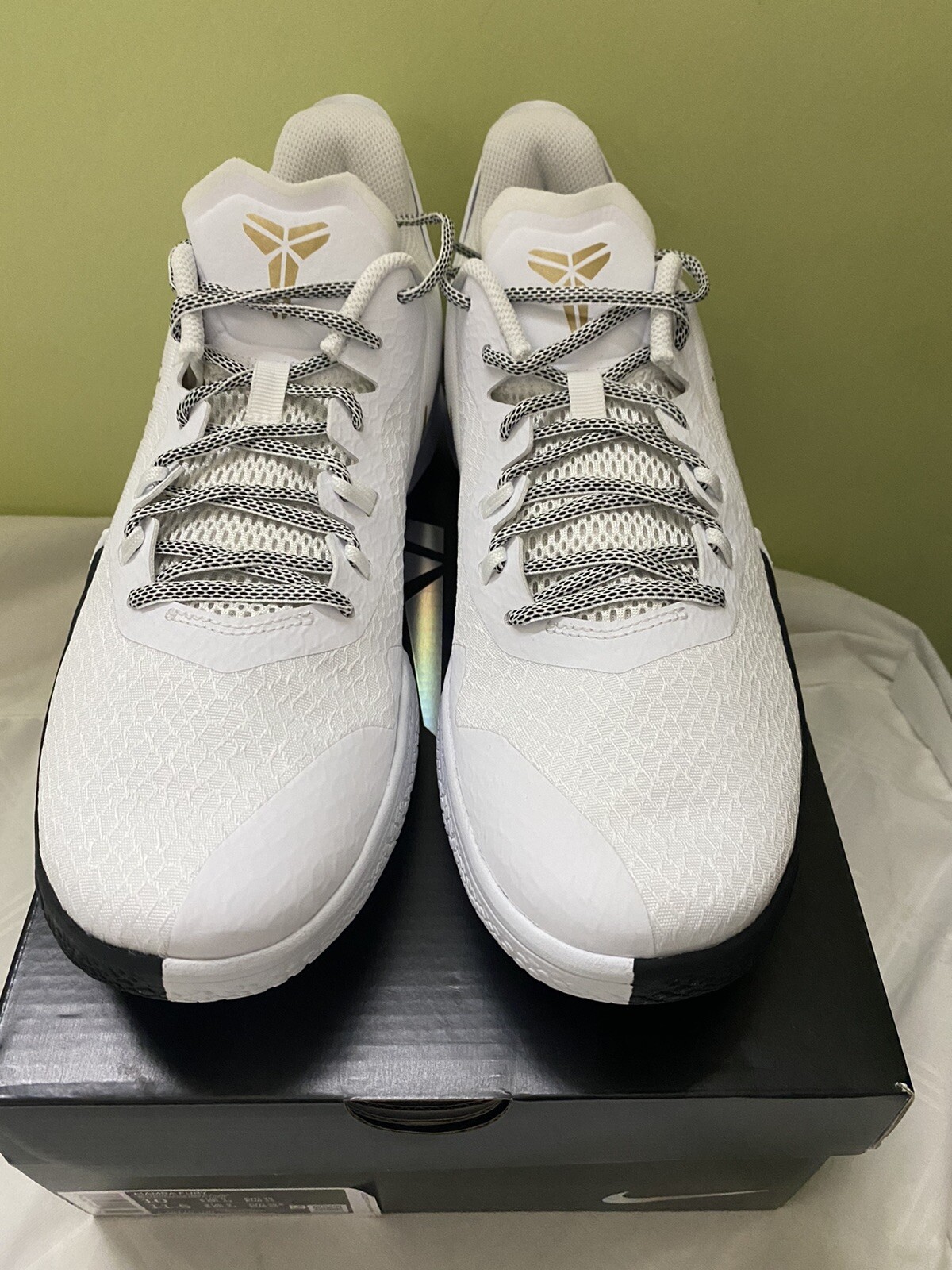 kobe bryant shoes 10.5