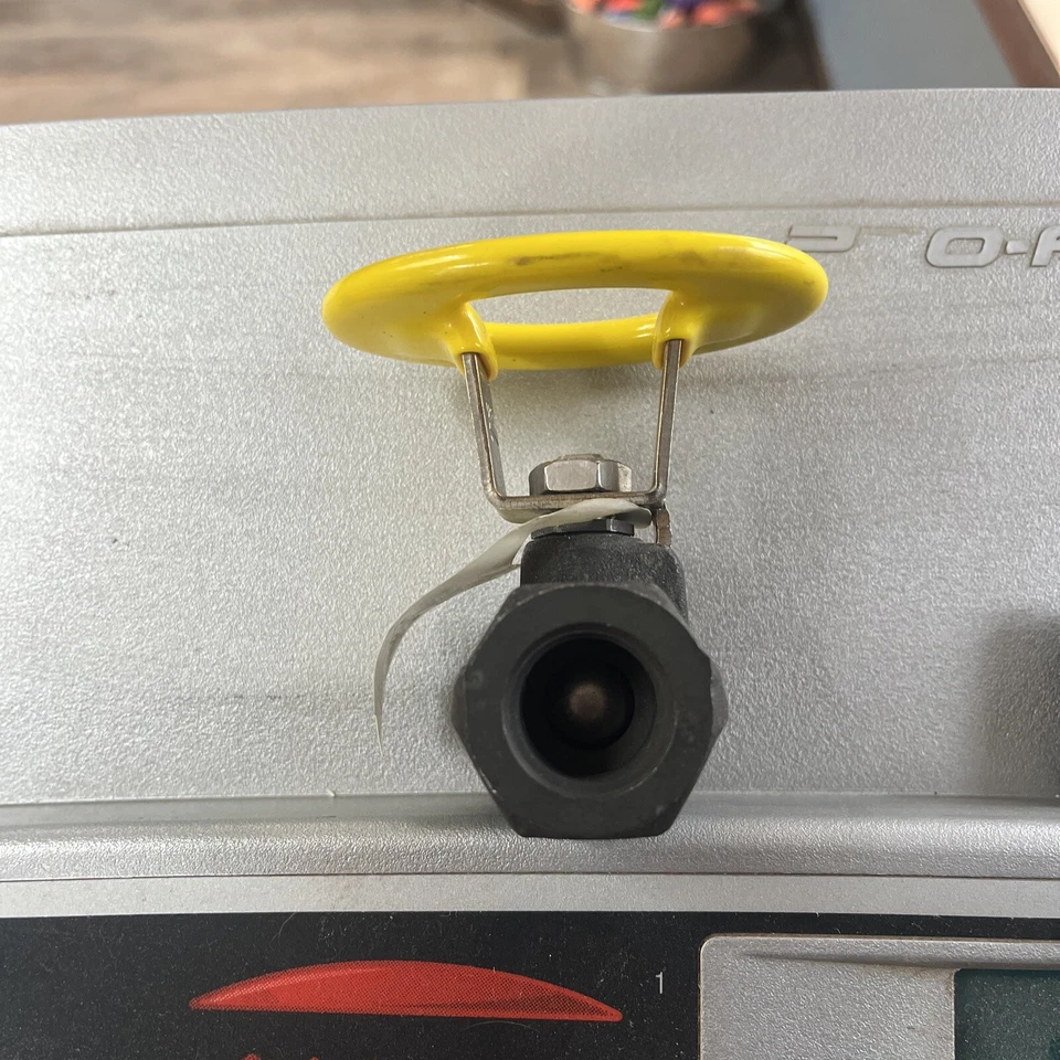 Apollo A105 73a-143-4864a 2000 Psi - Image 2 of 4