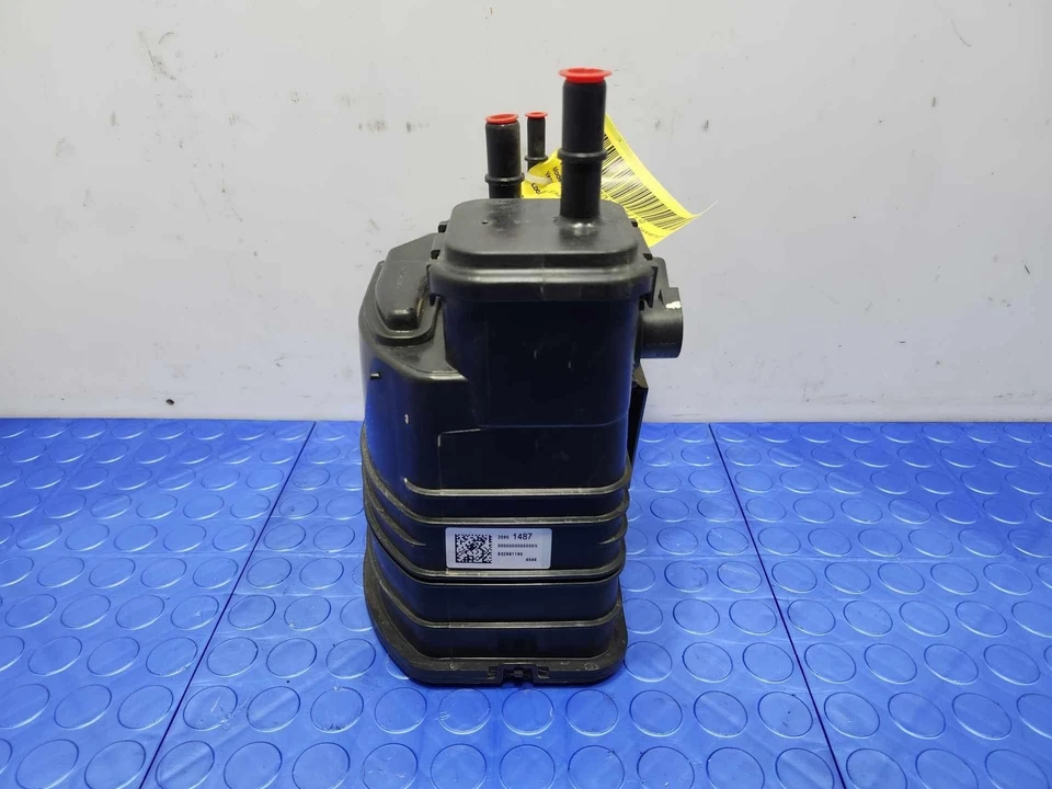 2014-2017 Cadillac CTS Fuel Vapor Charcoal Canister Assembly OEM 20951487 - Image 3 of 4