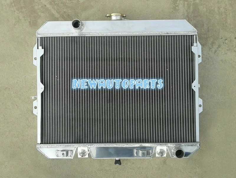 Radiador y ventilador de aluminio de 3 filas para Nissan Datsun 280ZX 1981-1983 1982 2,8 L I6 AT Foto 2 de 4