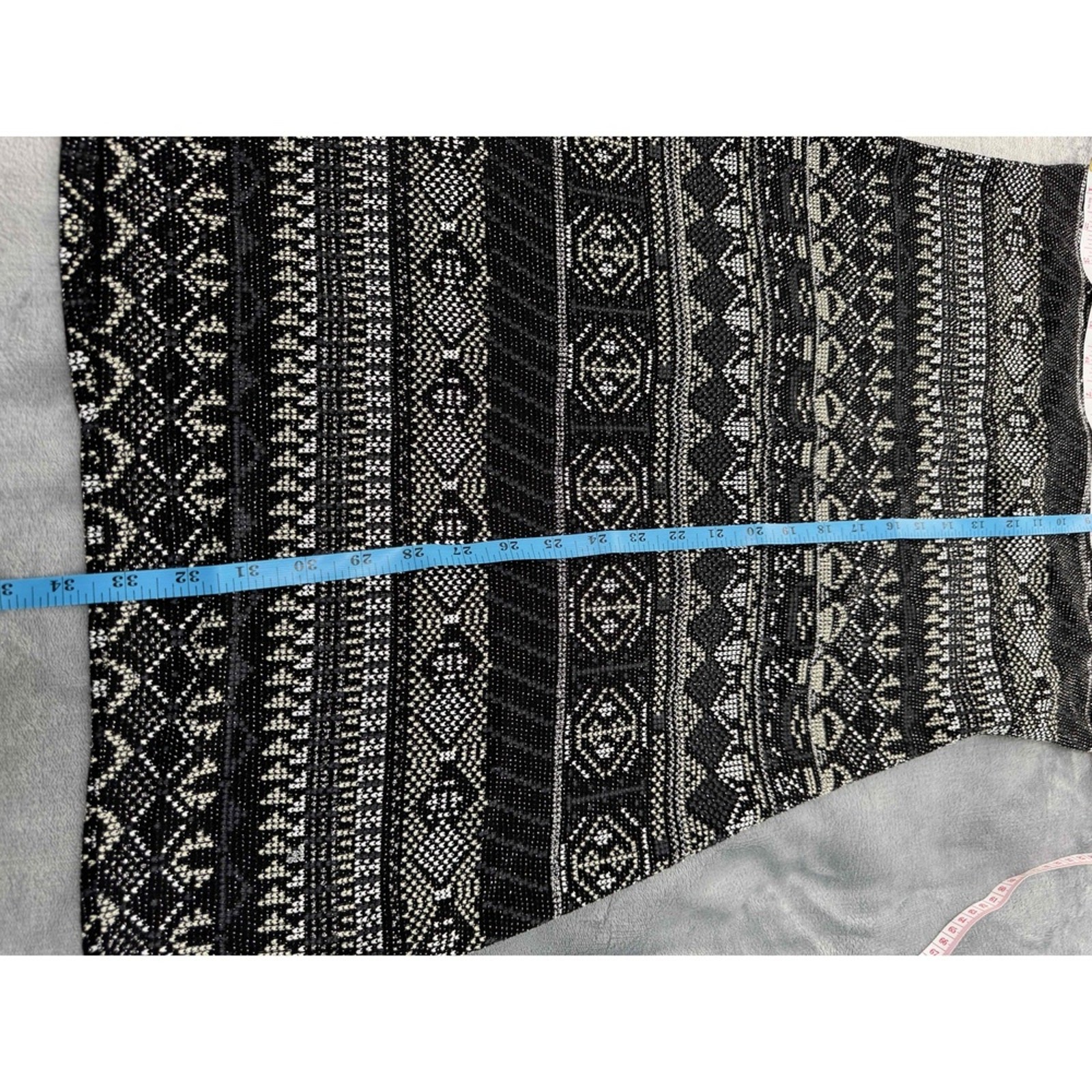 Bebe Black Gray Geometric‎ Pattern Sleeveless Hal… - image 7