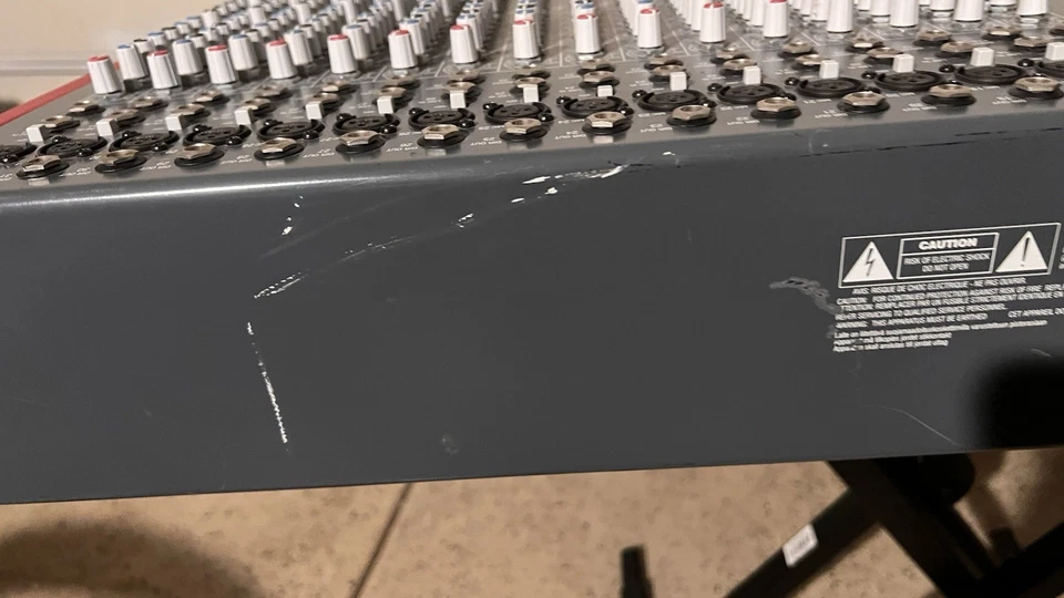 ALLEN & HEATH ZED 436 MIXER WITH POWER CORD AND STAND 32 CHANNELS - Image 3 of 4