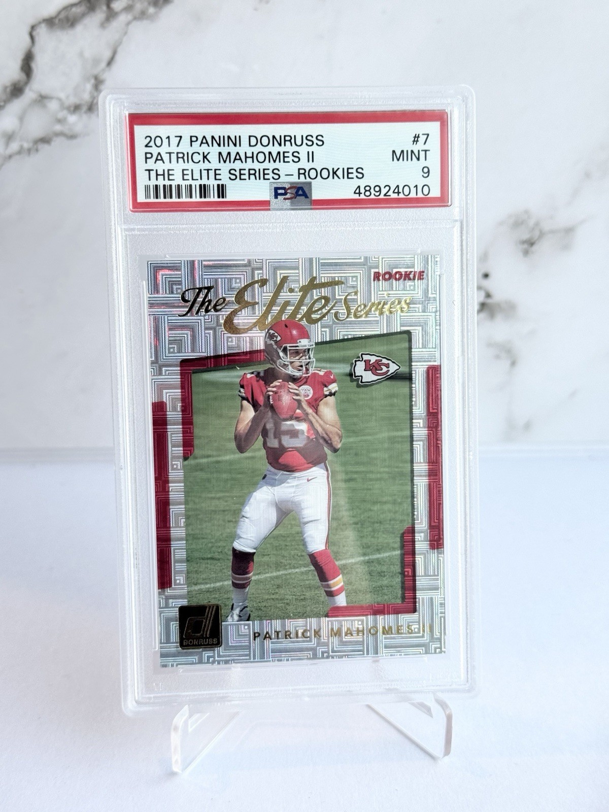 2017 Panini Donruss PATRICK MAHOMES II Rookie RC The Elite Series #7 PSA 9