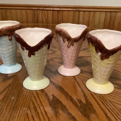 Vintage Royal Norfolk Green Brier Ceramic Waffle Ice Cone Shaped Sundae Dishes