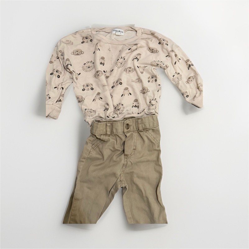 H&M Baby 2-Piece Outfit Set Animal Print Sweatshirt Khaki Pants 6-9 Months
